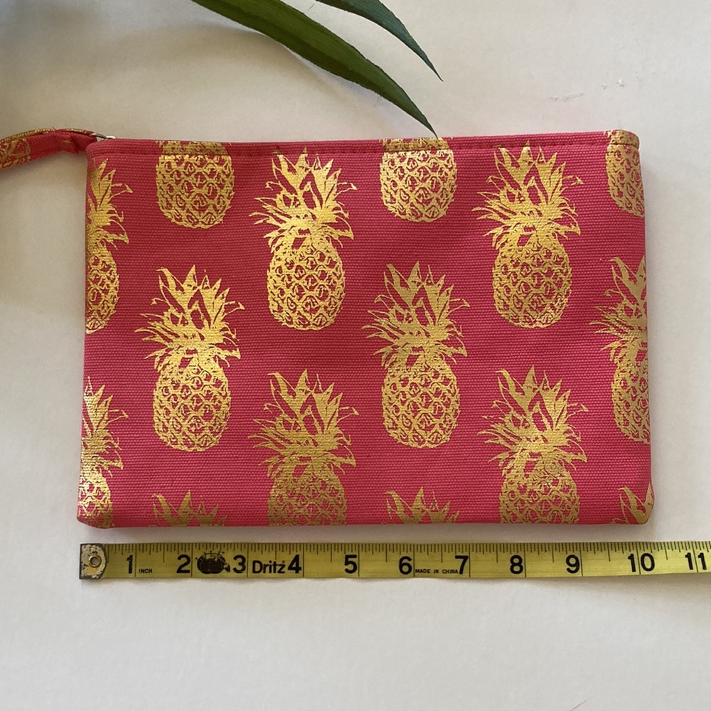 Pink & Gold Foil Pineapple Wristlet/Cosmetic Bag - Picture 8 of 9